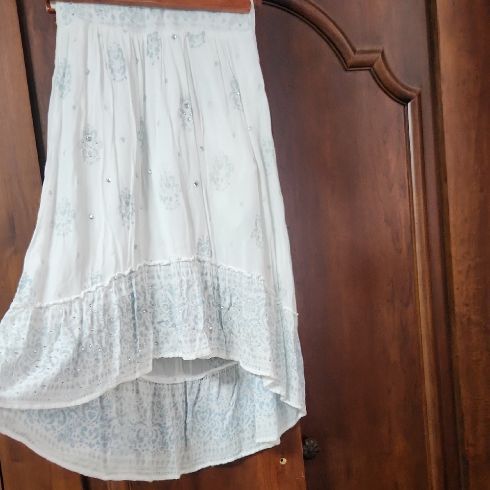 Justice White A-Line High-Low Midi Skirt Resort